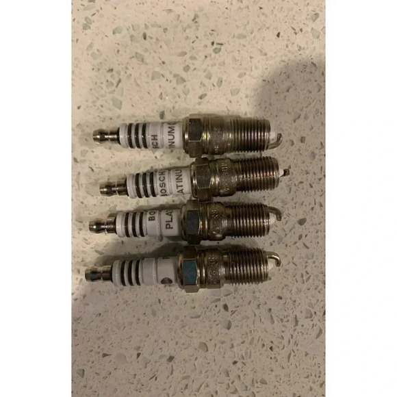 Bosch platinum plus spark plugs 4005. SI - Picture 3 of 5